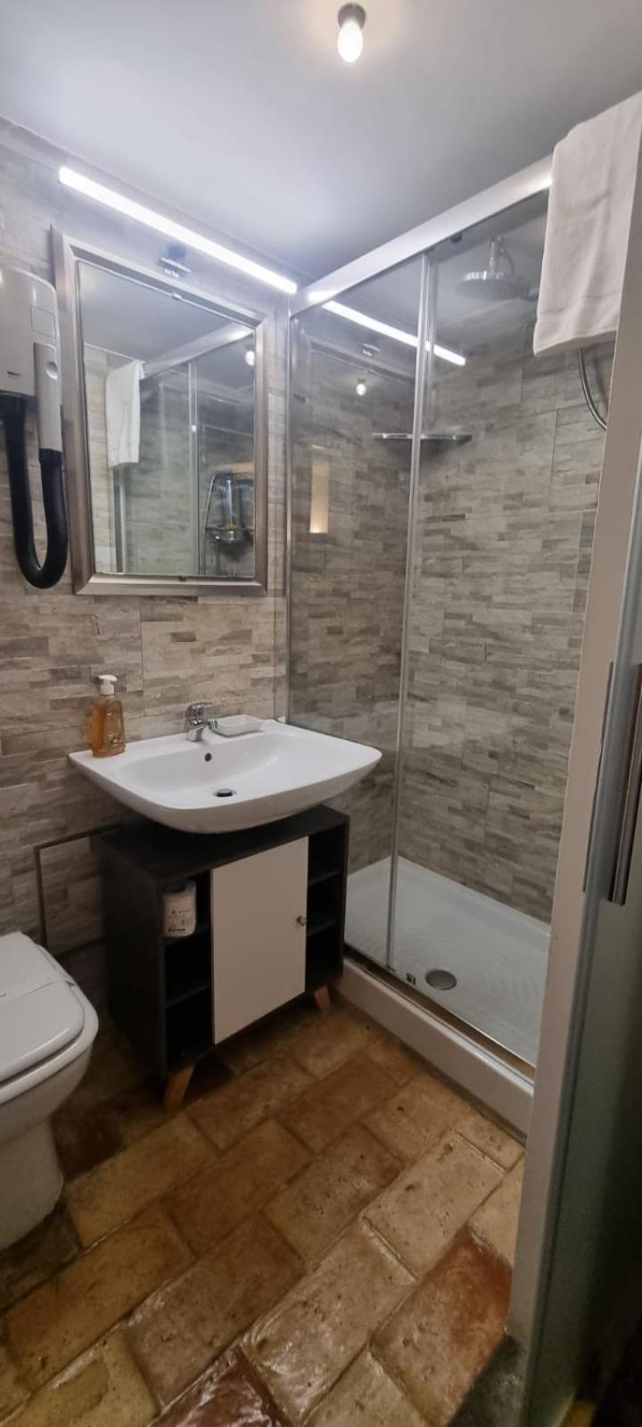 Domus Next Campo De'fiori With Thermal Shower Appartamento Roma
